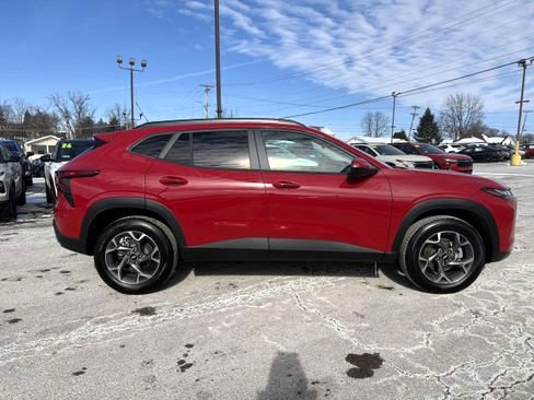 New 2026 Chevrolet Trax LT w/ Driver Confidence Package FWD image 36