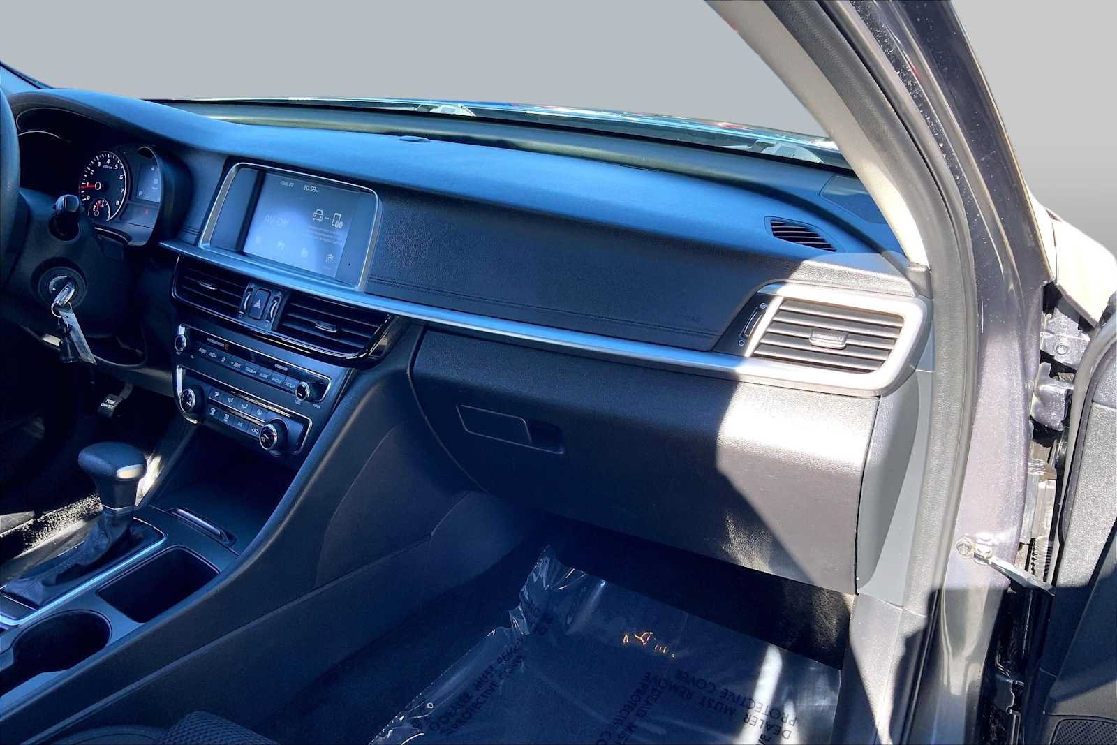 Used 2020 Kia Optima LX FWD image 17