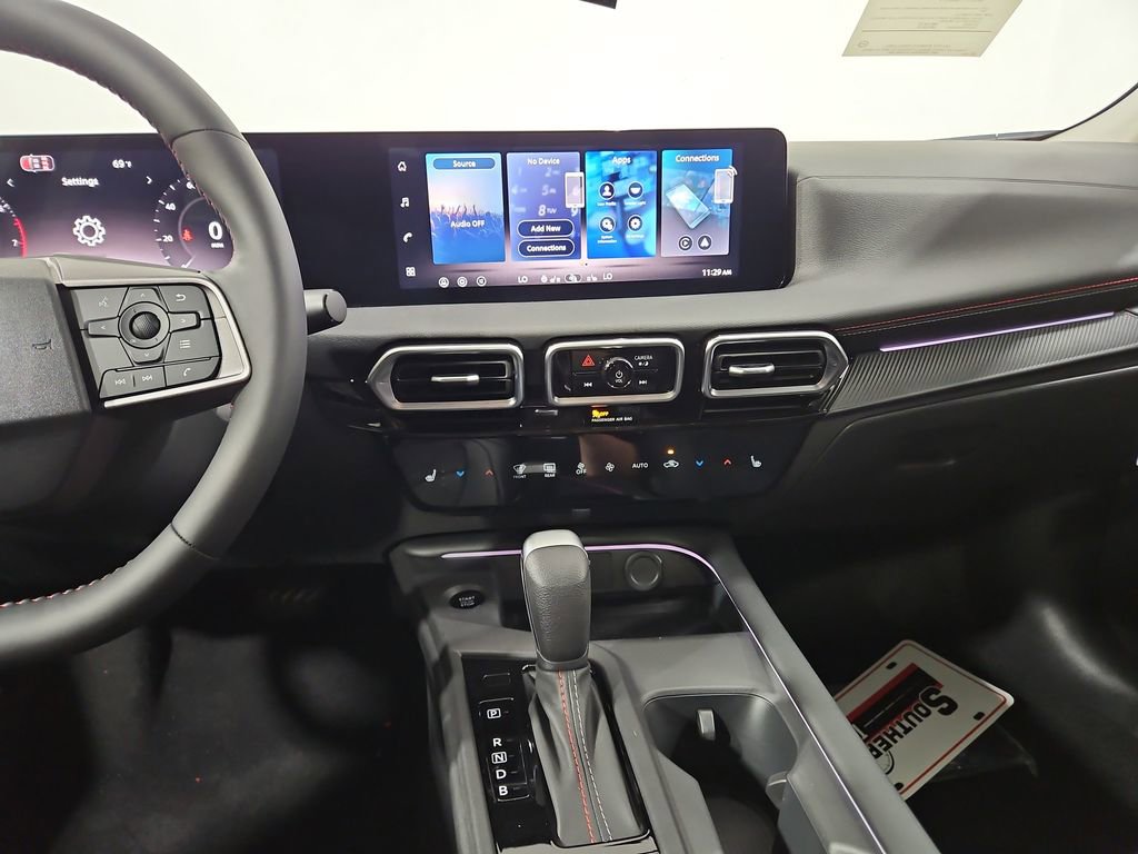 New 2026 Nissan Sentra SR FWD image 17