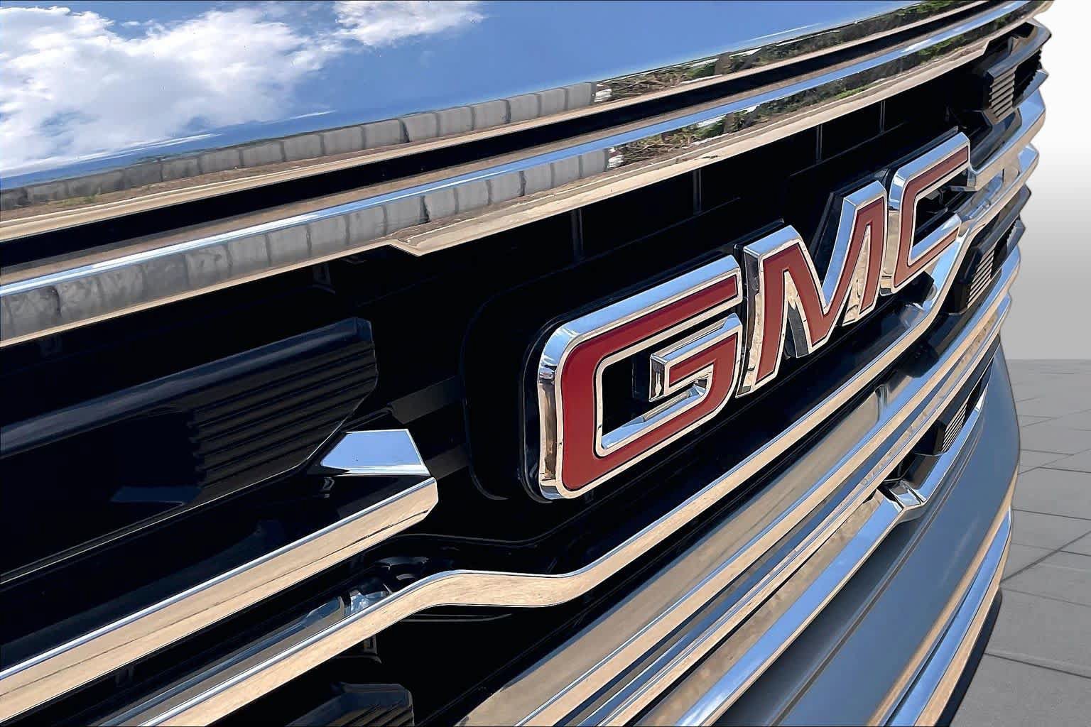 Used 2025 GMC Sierra 1500 SLT RWD image 27