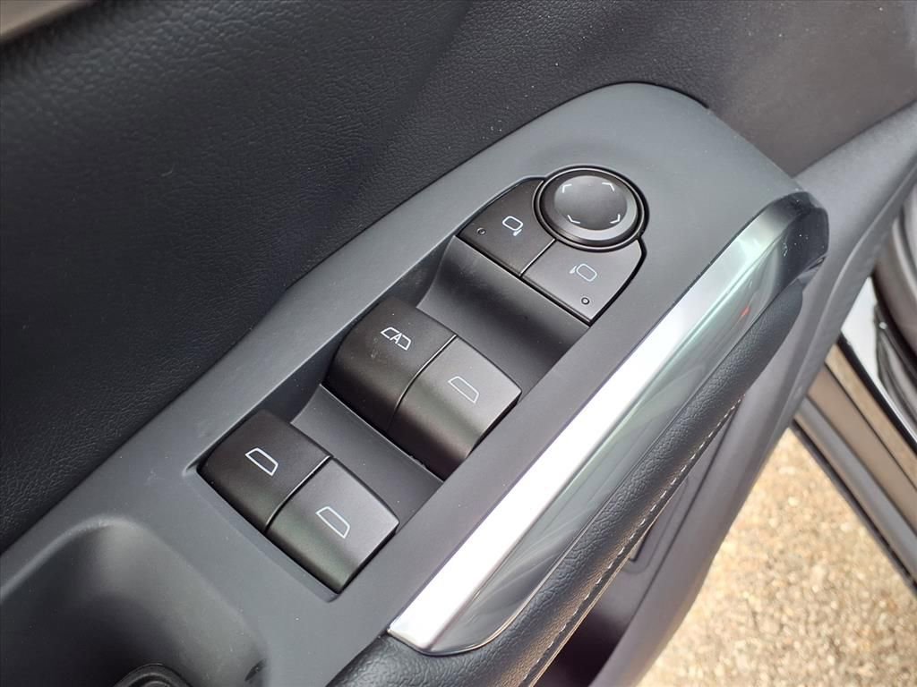 New 2026 Chevrolet Traverse LT w/ Midnight/Sport Edition image 12