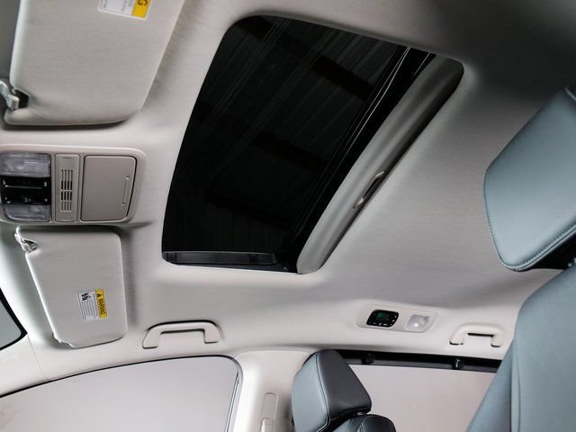 Used 2025 Honda Odyssey EX-L image 26