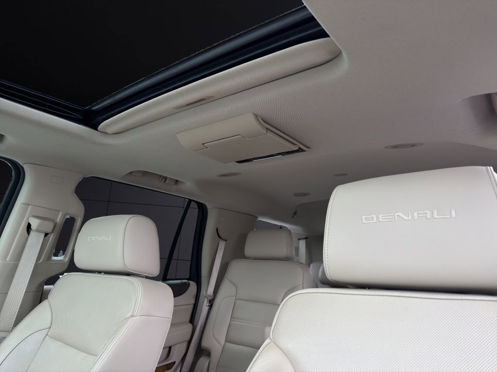 Used 2017 GMC Yukon Denali w/ Open Road Package image 19