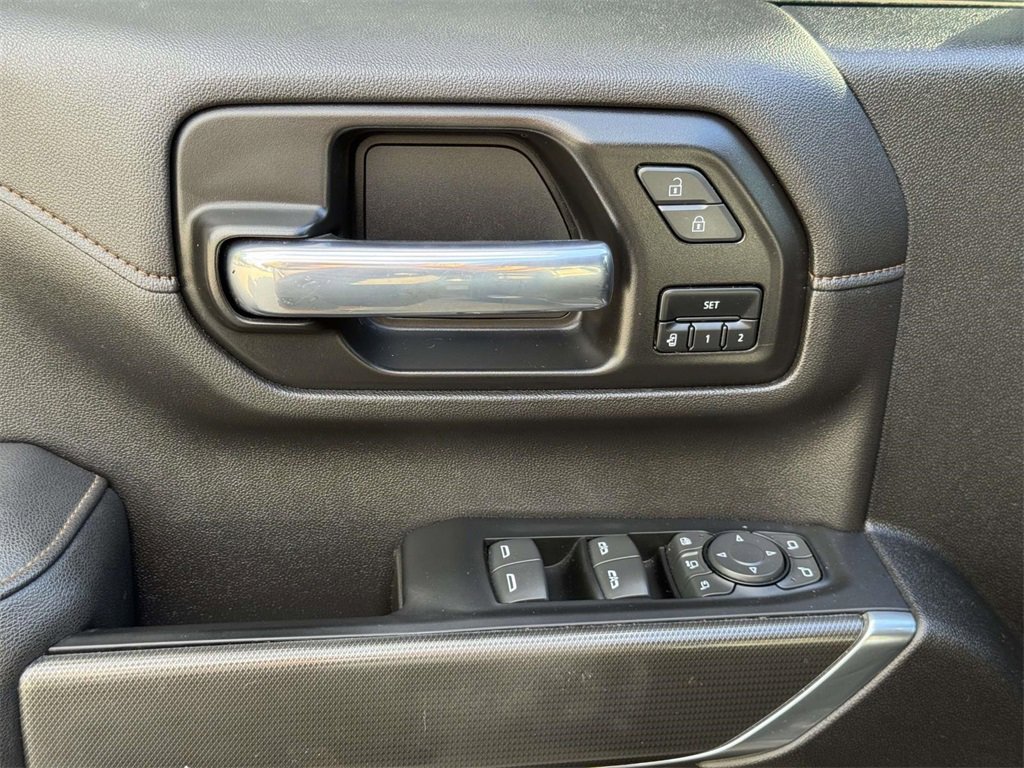 Used 2021 GMC Sierra 2500 AT4 w/ Gooseneck/5TH Wheel Package image 19