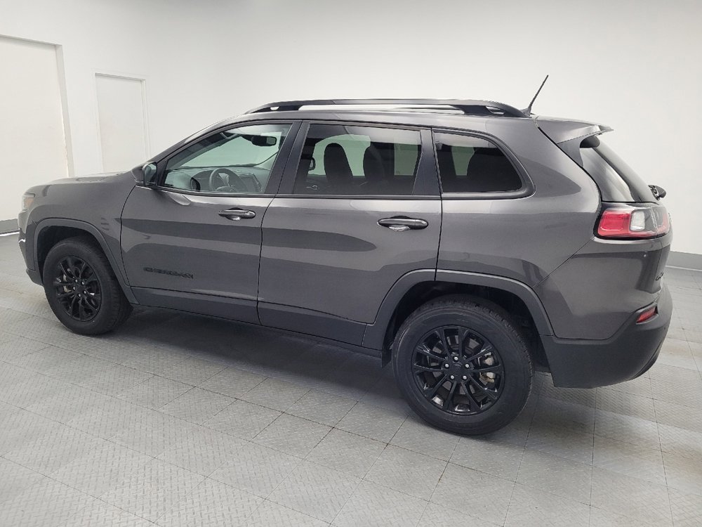 Used 2023 Jeep Cherokee Altitude Lux image 3