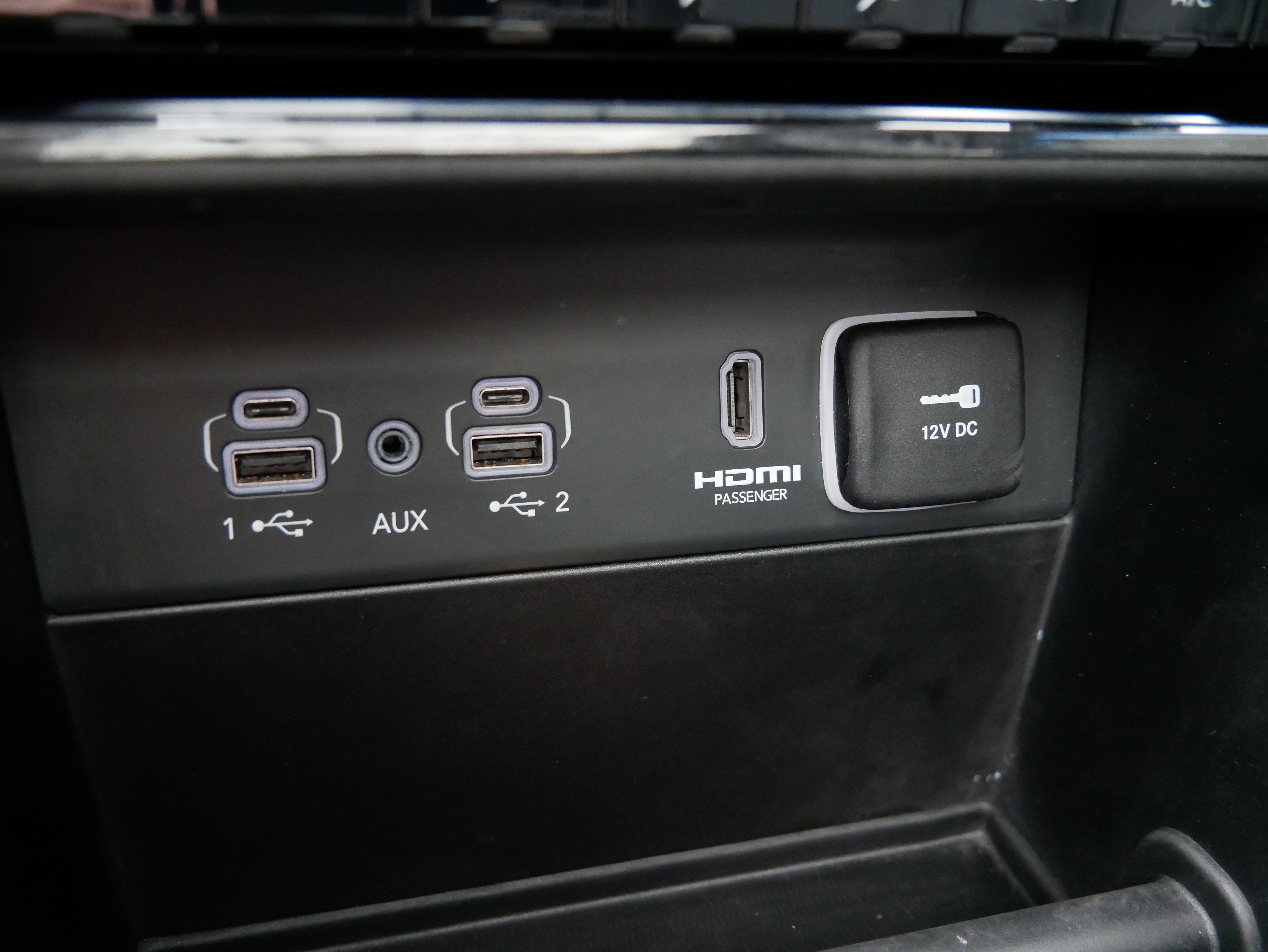 Used 2024 Jeep Grand Cherokee Limited 4xe image 15