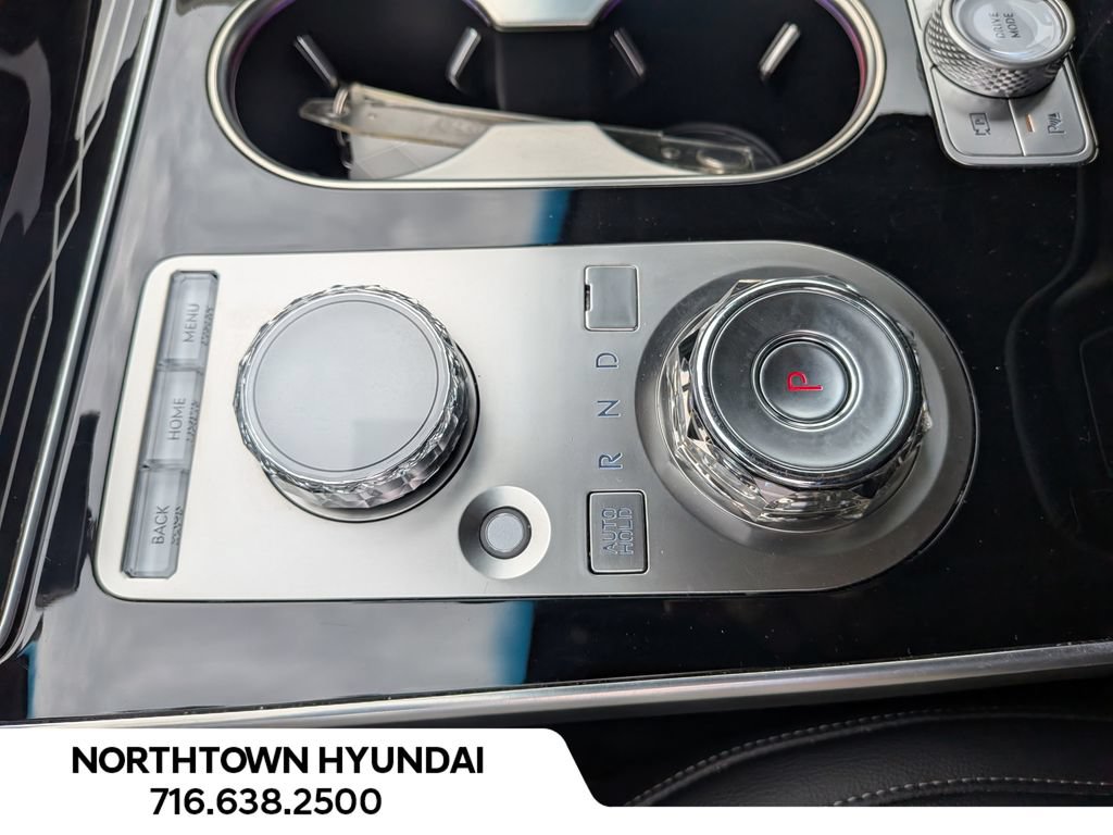 Used 2025 Genesis GV80 2.5T Standard AWD/4WD image 16