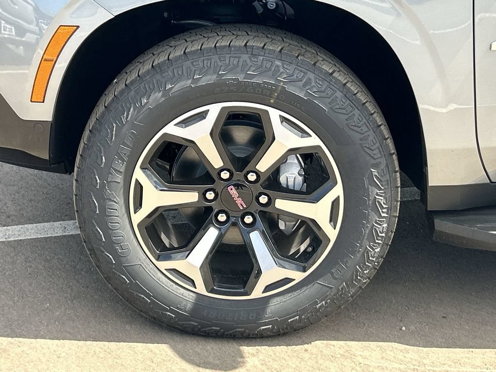 New 2026 GMC Yukon AT4 AWD/4WD image 33