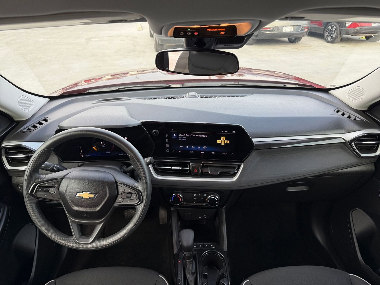 Used 2025 Chevrolet TrailBlazer LT image 31