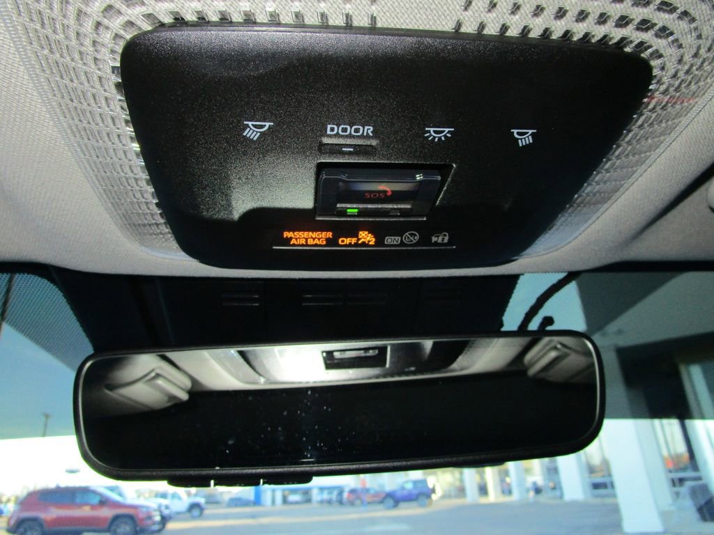 Used 2026 Toyota Prius Plug-In Hybrid image 28