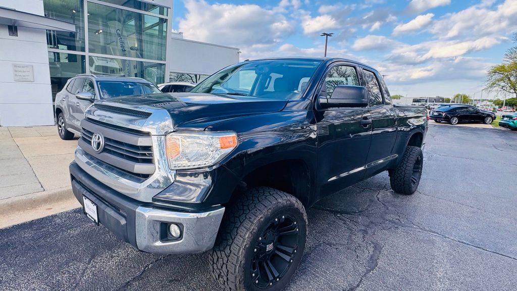 Used 2014 Toyota Tundra SR5 w/ SR5 Upgrade Package RWD image 2