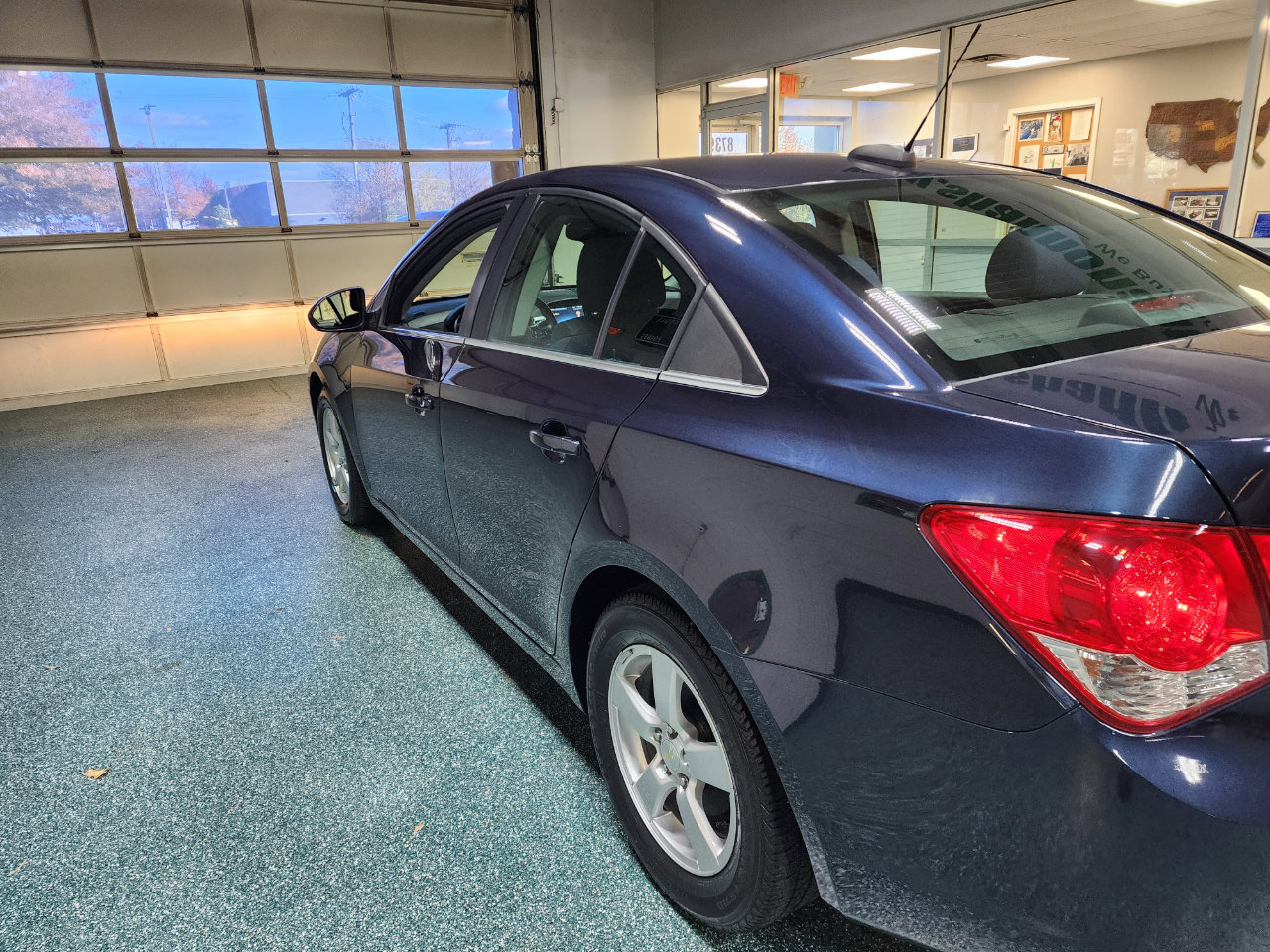 Used 2016 Chevrolet Cruze LT image 10