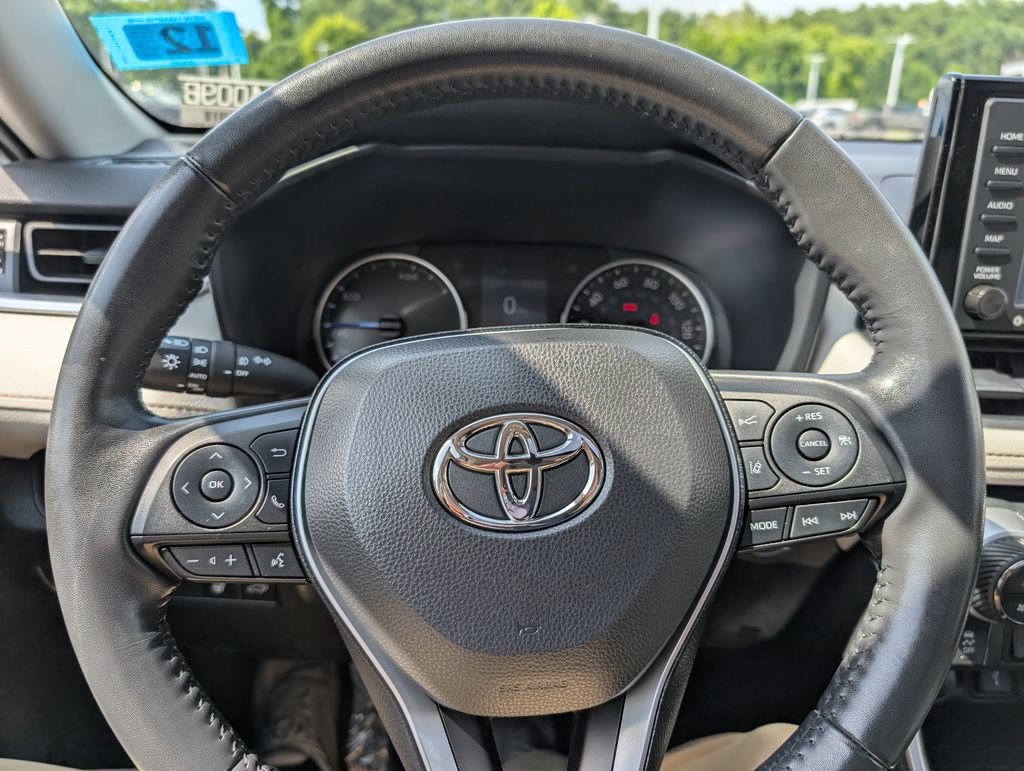 Used 2021 Toyota RAV4 XLE w/ Convenience Package AWD/4WD image 25