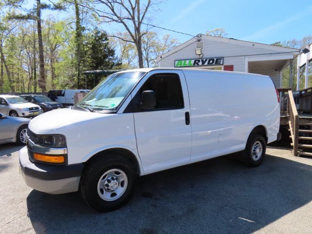 Used 2019 Chevrolet Express 2500 RWD image 1