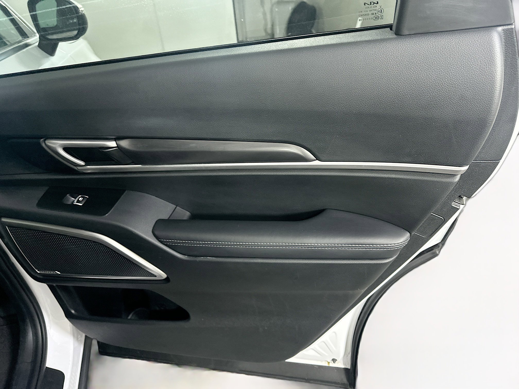 Used 2025 Kia Telluride S image 31