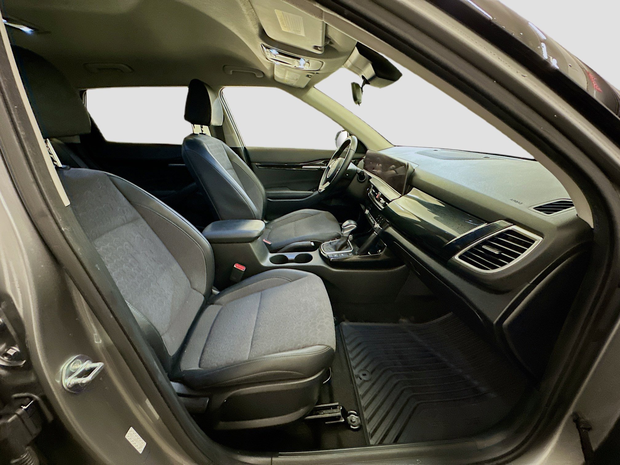 Used 2024 Kia Seltos S image 32