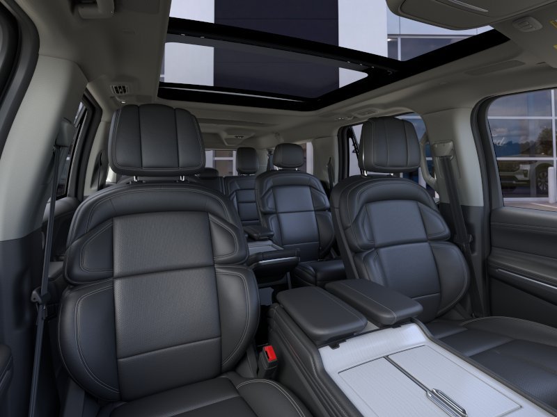 New 2026 Lincoln Navigator L Reserve AWD/4WD image 10