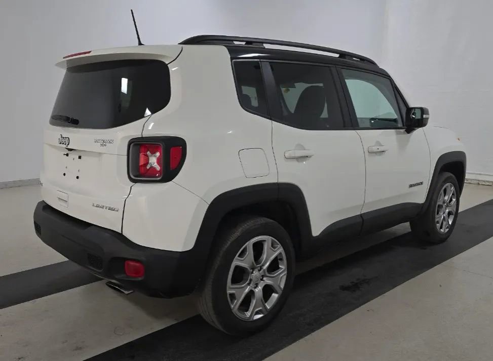 Used 2020 Jeep Renegade Limited image 2