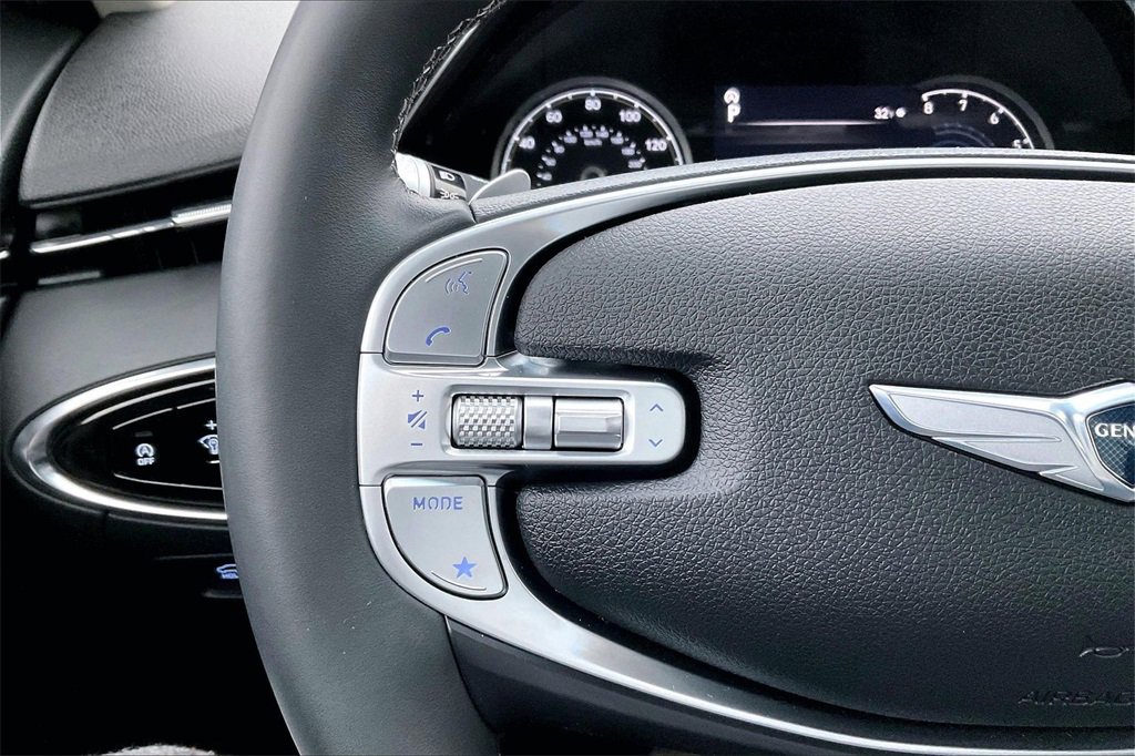Used 2024 Genesis GV70 2.5T Select w/ Select Package image 10