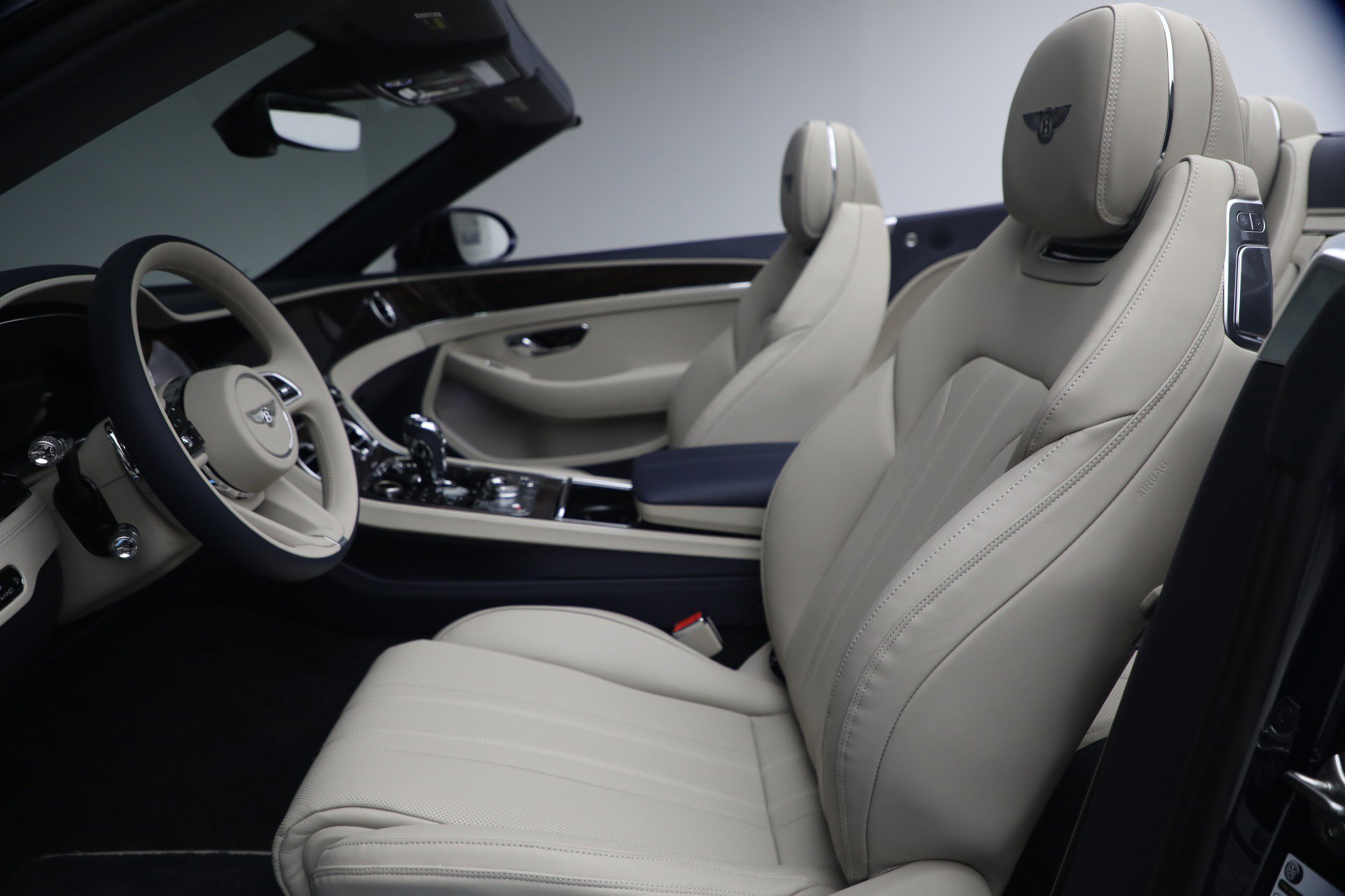 New 2026 Bentley Continental GTC AWD/4WD image 23