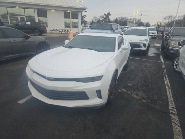 Used 2018 Chevrolet Camaro LT image 1