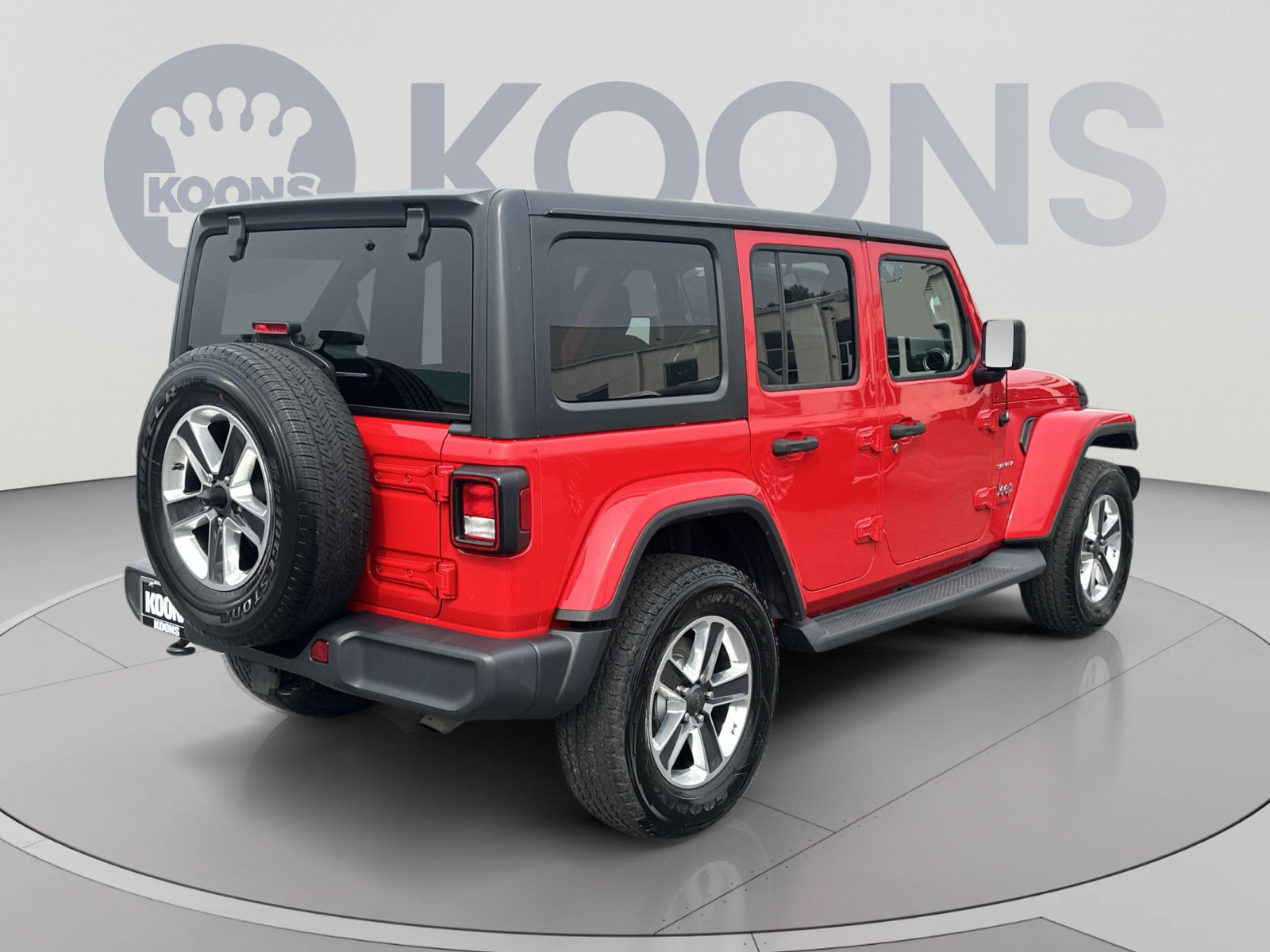 Used 2018 Jeep Wrangler Unlimited Sahara AWD/4WD image 11