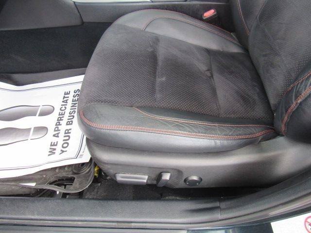 Used 2015 Toyota Camry XSE FWD image 24