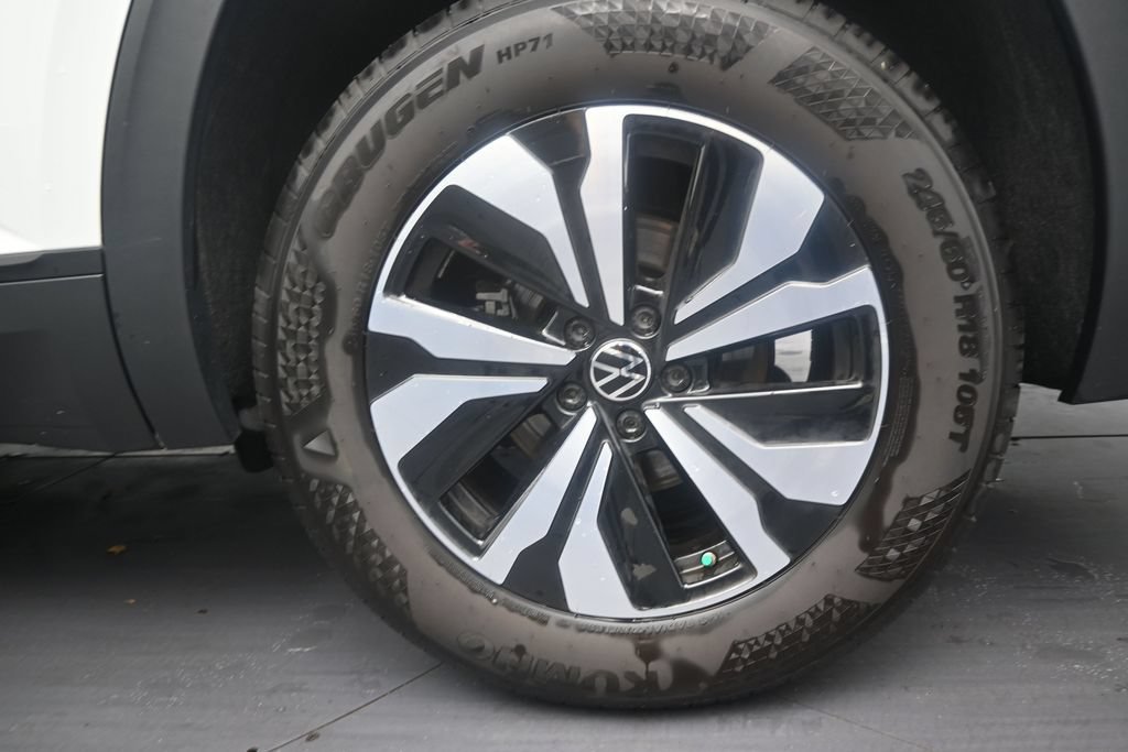 Used 2026 Volkswagen Atlas SE FWD image 9