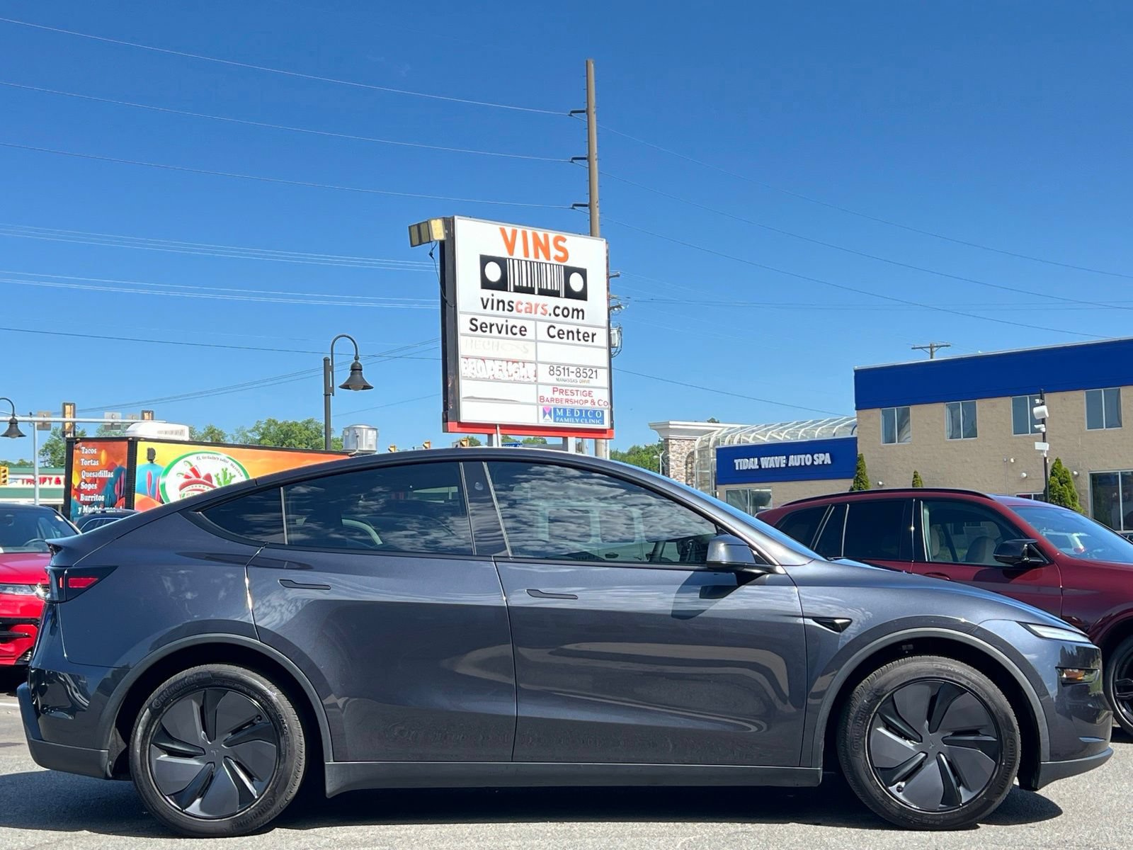 Used 2026 Tesla Model Y AWD image 9