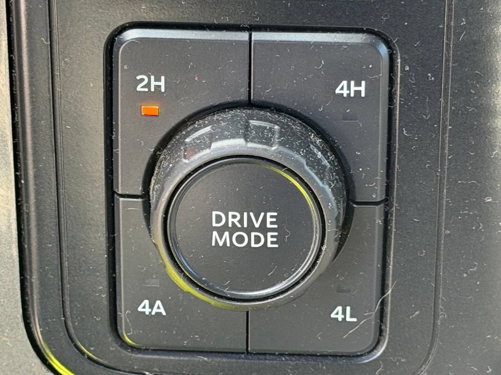 Used 2023 Ford F150 Lariat AWD/4WD image 17
