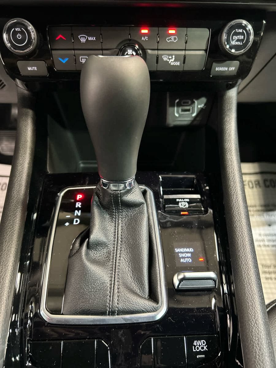 New 2026 Jeep Compass Latitude AWD/4WD image 13
