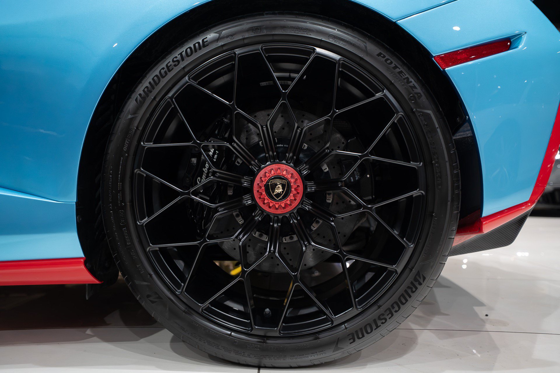Used 2023 Lamborghini Huracan STO RWD image 48