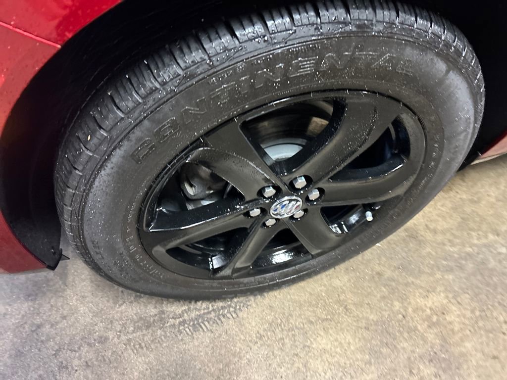 Used 2023 Buick Enclave Essence w/ Sport Touring Edition image 10