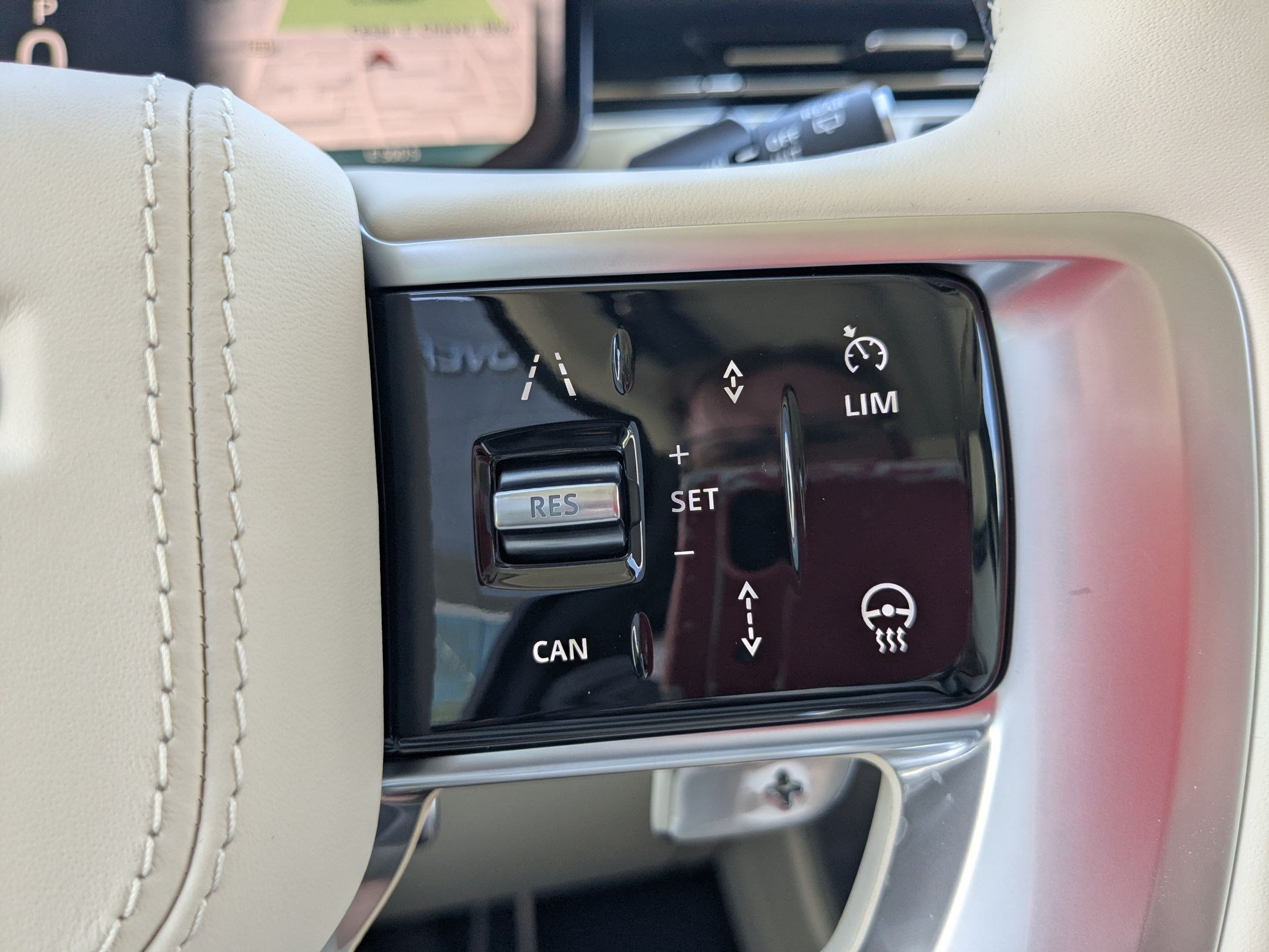 New 2026 Land Rover Range Rover SE AWD/4WD image 18
