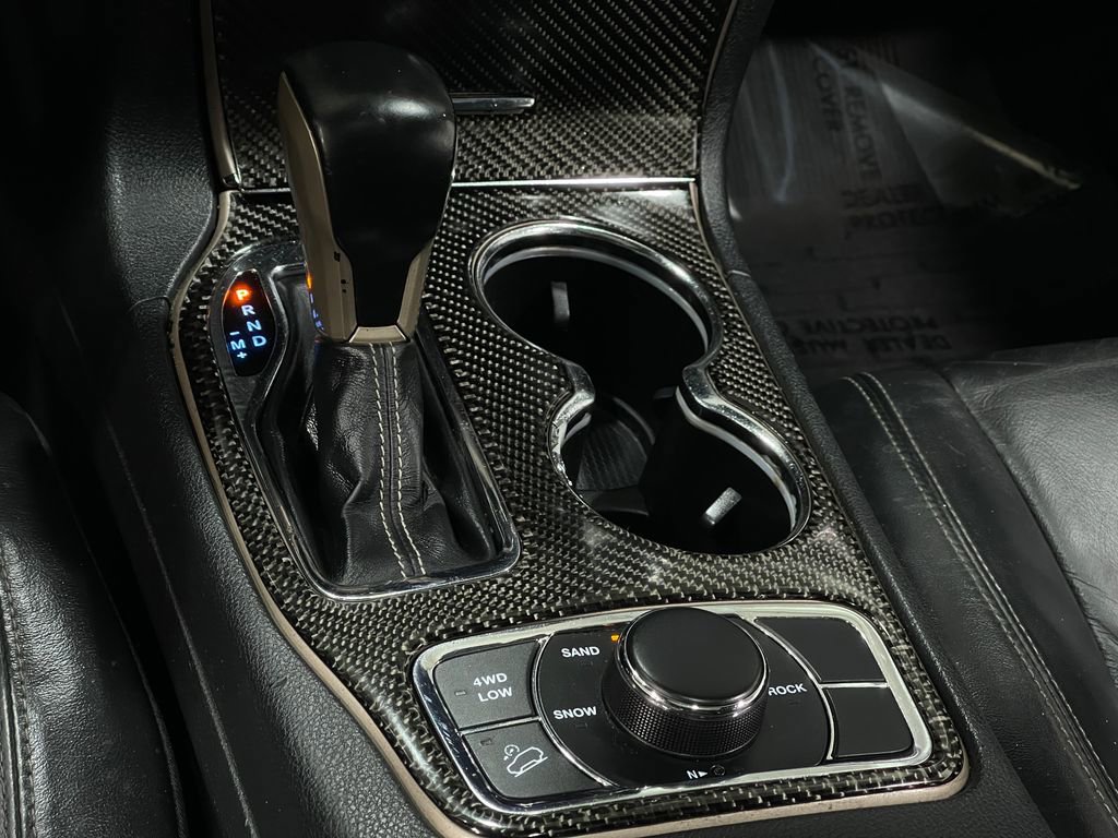 Used 2017 Jeep Grand Cherokee Limited image 29