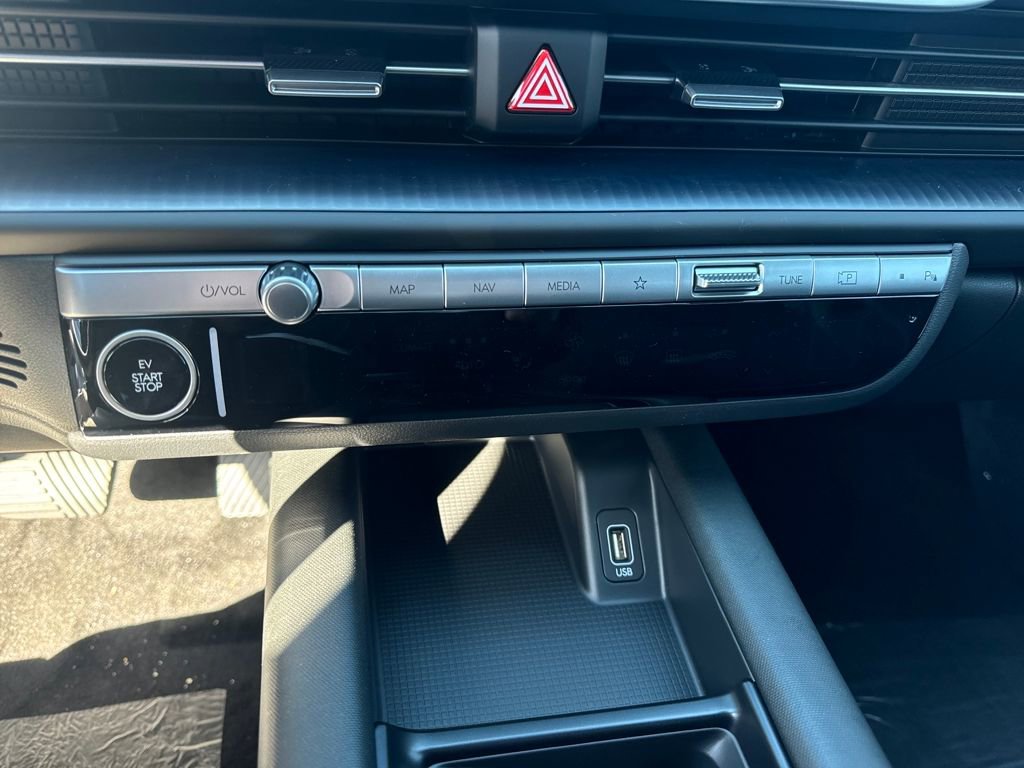 New 2025 Hyundai Ioniq 6 Limited image 20