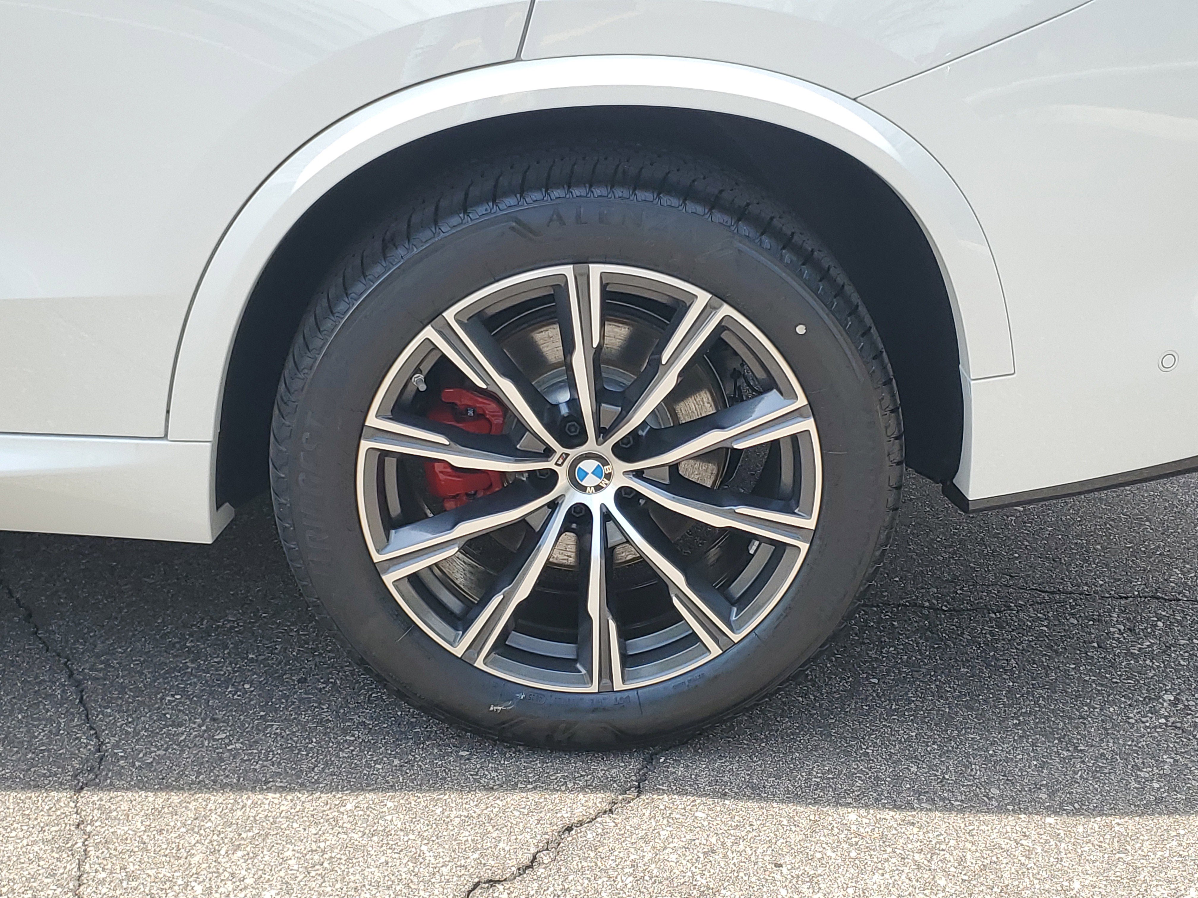 New 2026 BMW X5 xDrive40i w/ M Sport Package AWD/4WD image 28