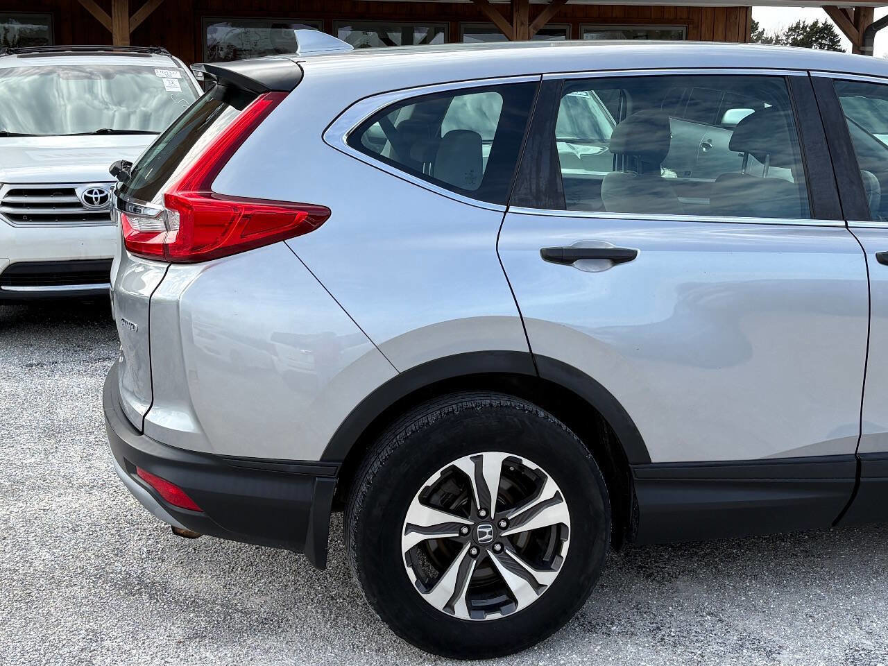 Used 2017 Honda CR-V LX image 15