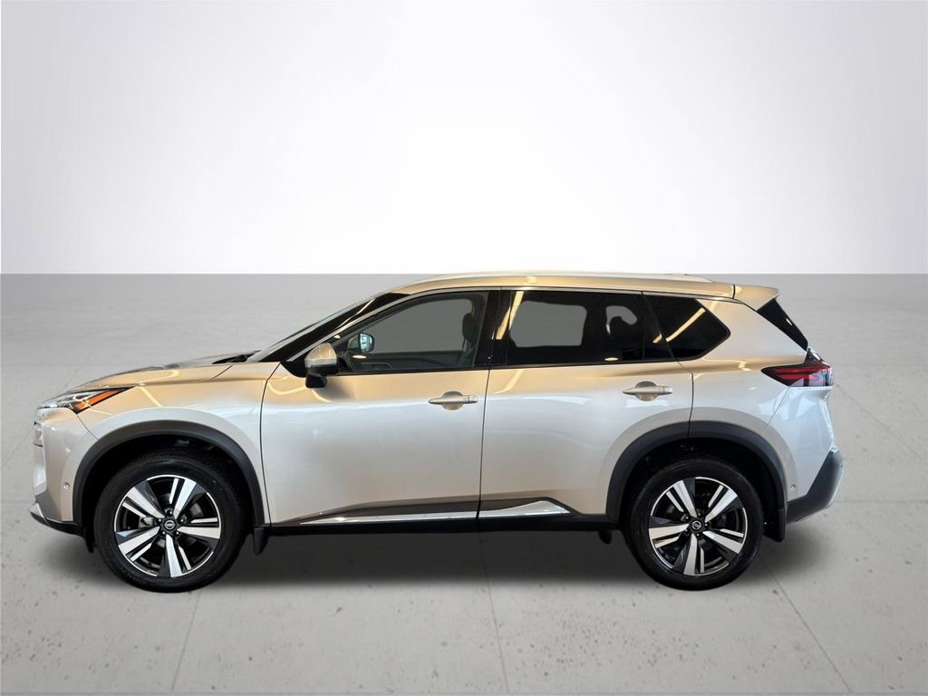 Used 2021 Nissan Rogue Platinum image 11