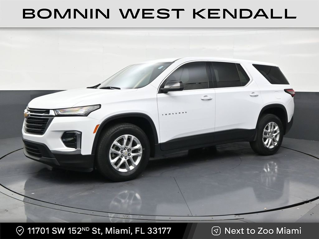 Used 2023 Chevrolet Traverse LS FWD image 1