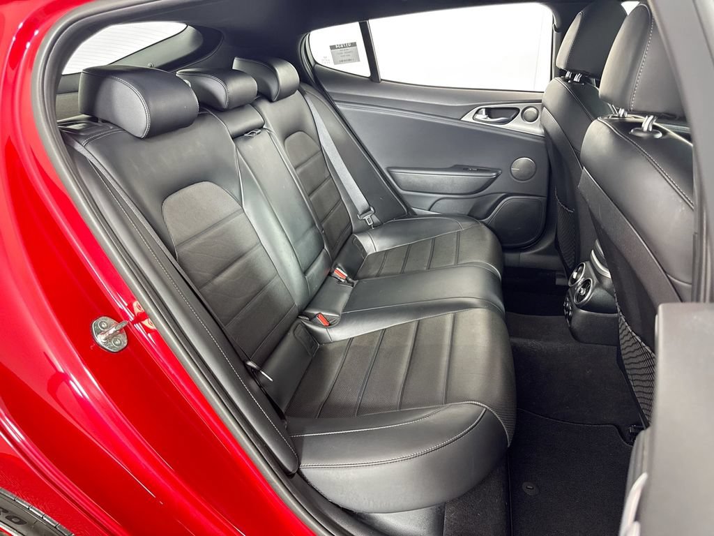 Used 2018 Kia Stinger GT2 RWD image 35