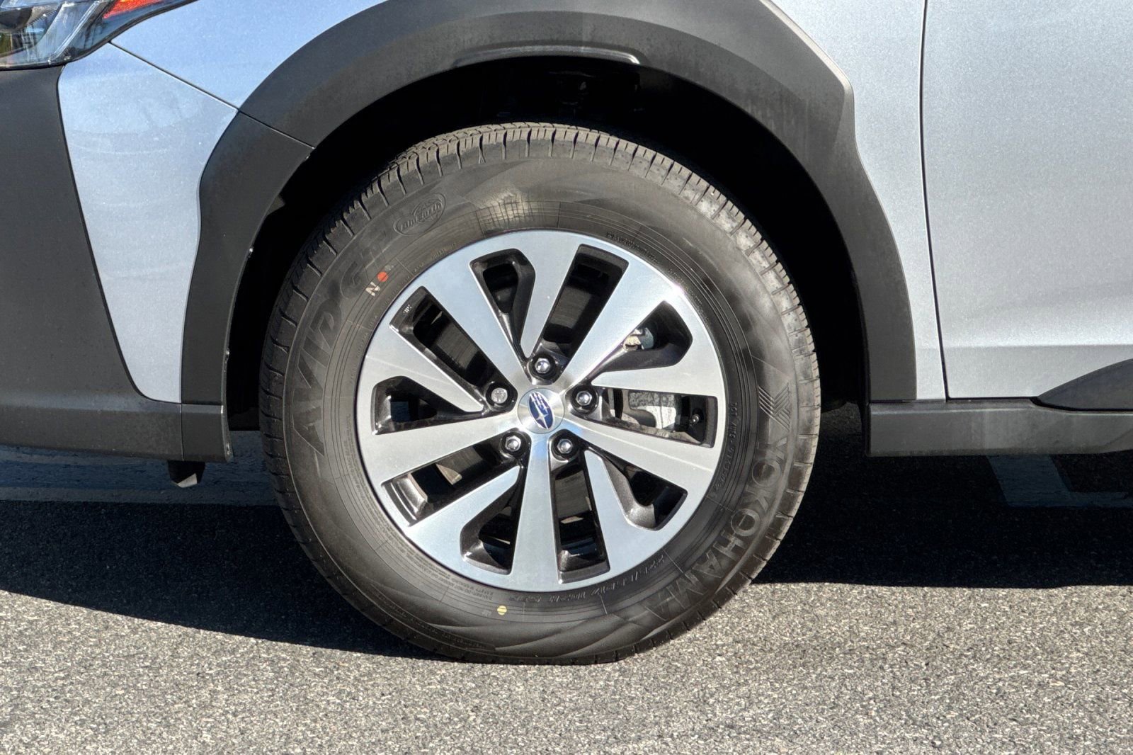 Certified 2025 Subaru Outback Premium image 30