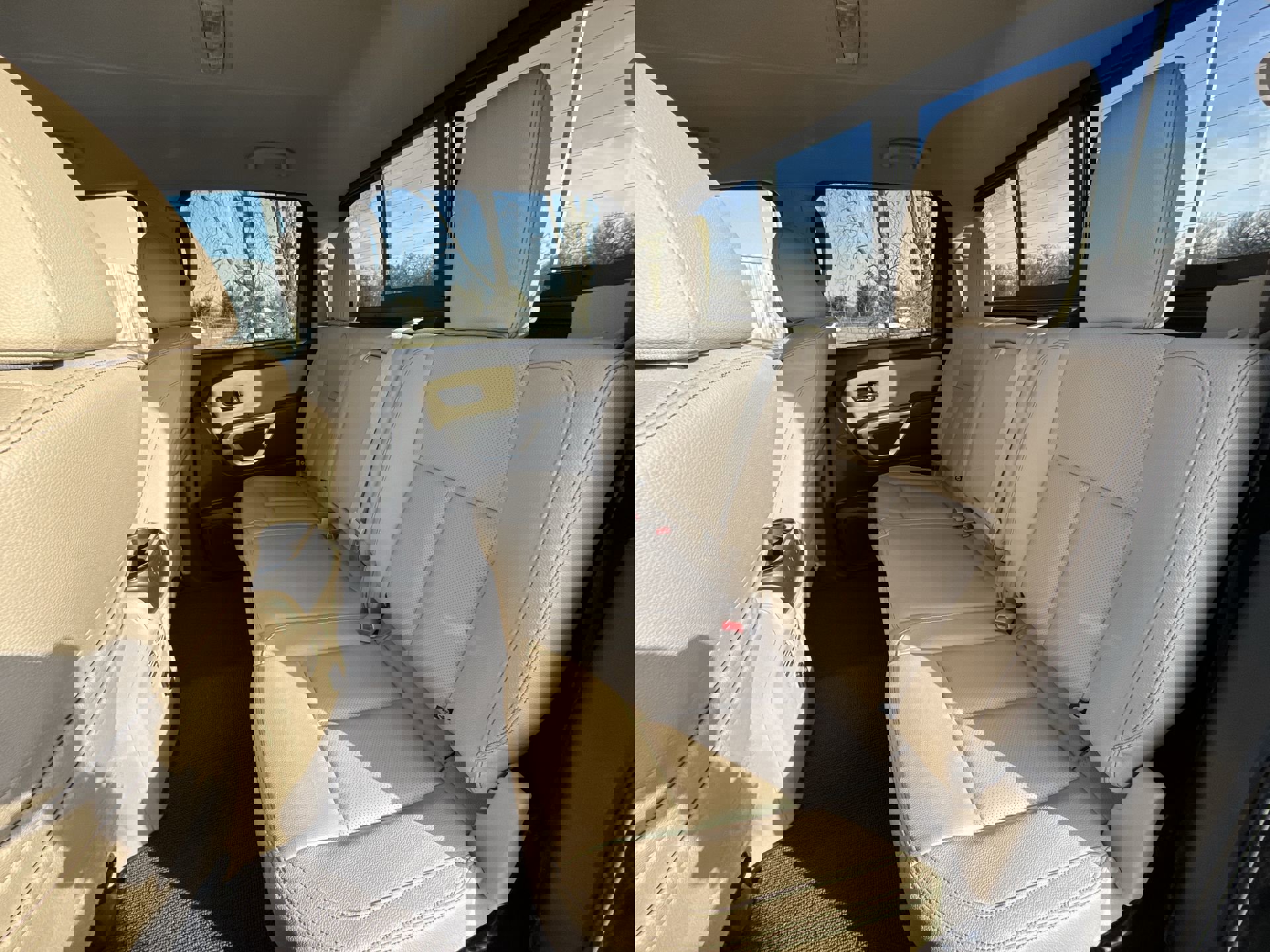 Used 2018 Nissan Titan SL w/ Chrome Package image 23