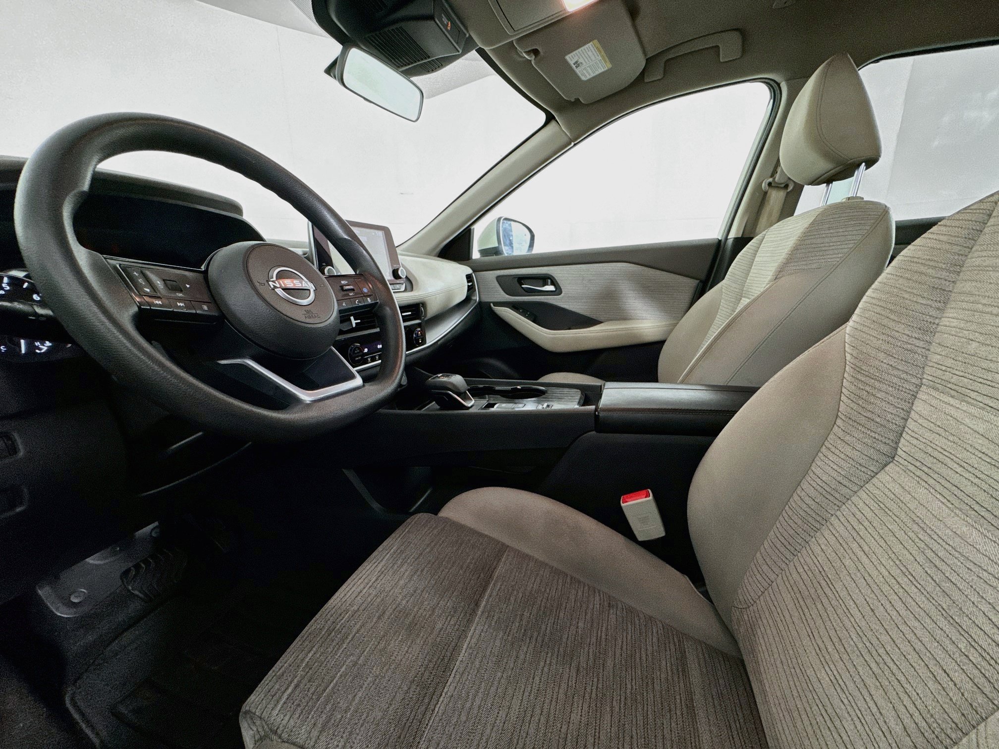 Used 2023 Nissan Rogue SV FWD image 20