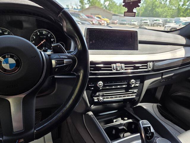 Used 2019 BMW X6 xDrive35i w/ M Sport Package AWD/4WD image 18