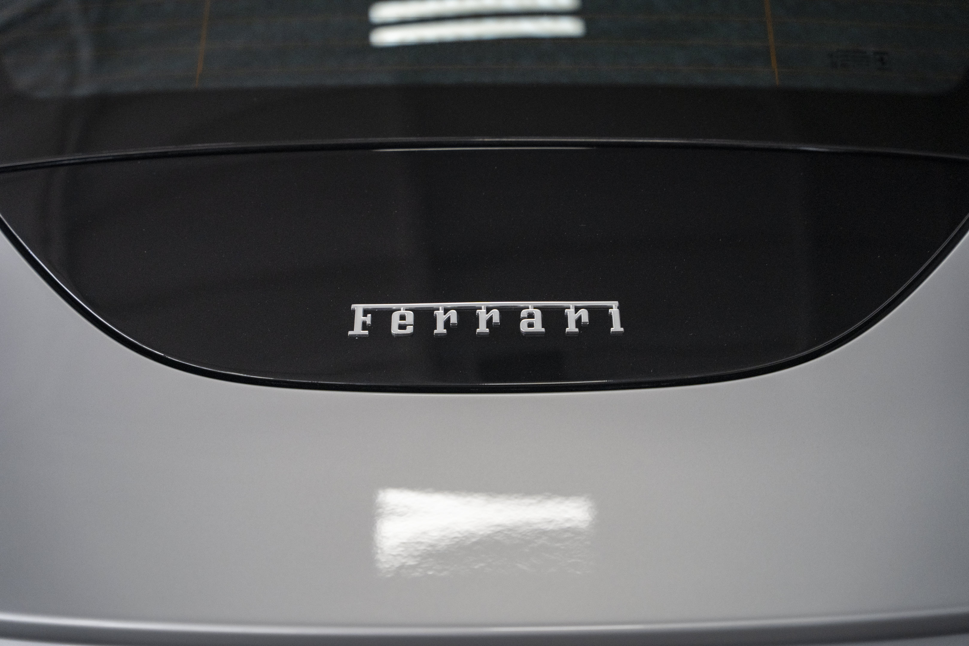 Used 2021 Ferrari Roma RWD image 12