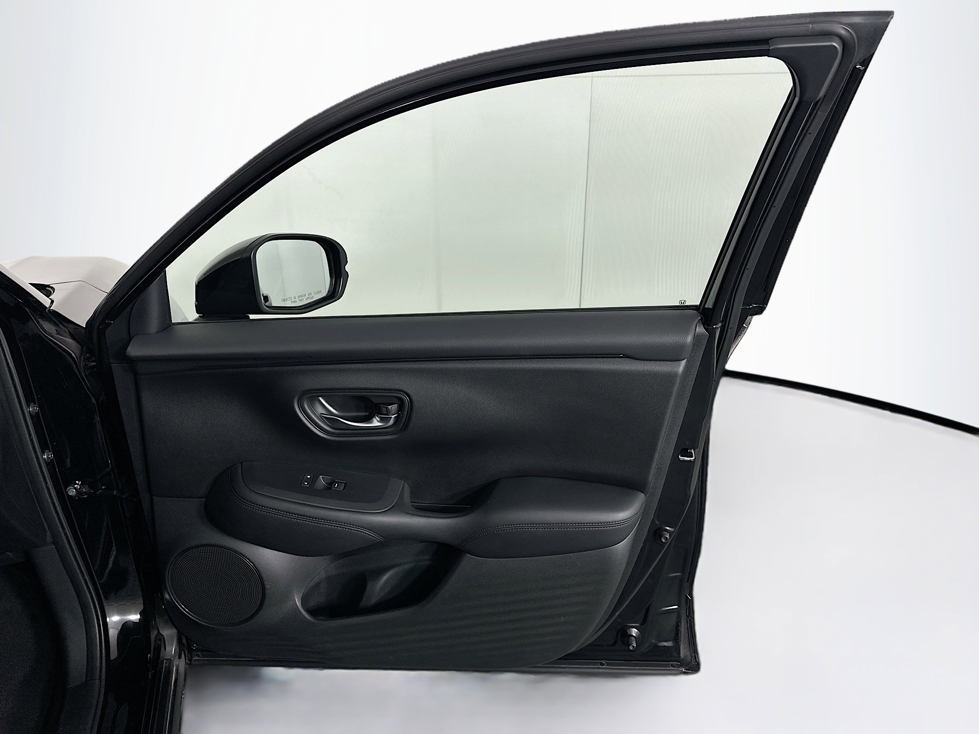 Used 2023 Honda HR-V LX image 29