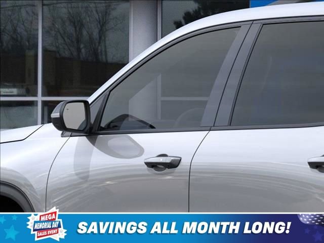 New 2026 Chevrolet Traverse LT w/ Midnight/Sport Edition FWD image 12