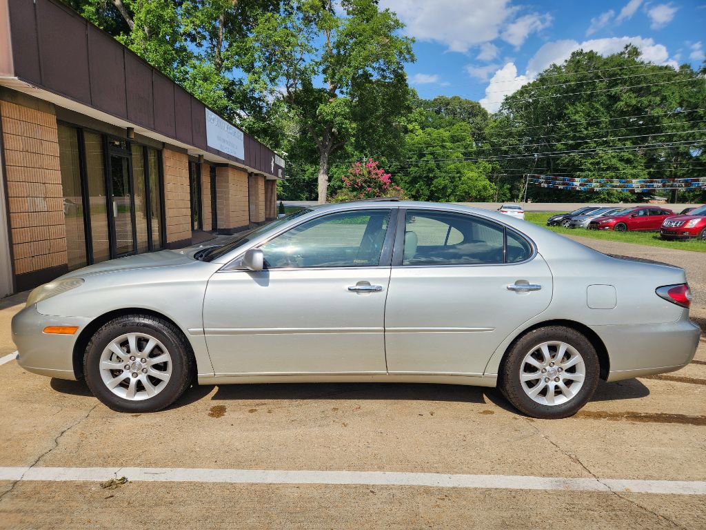 Used 2003 Lexus ES 330 image 2