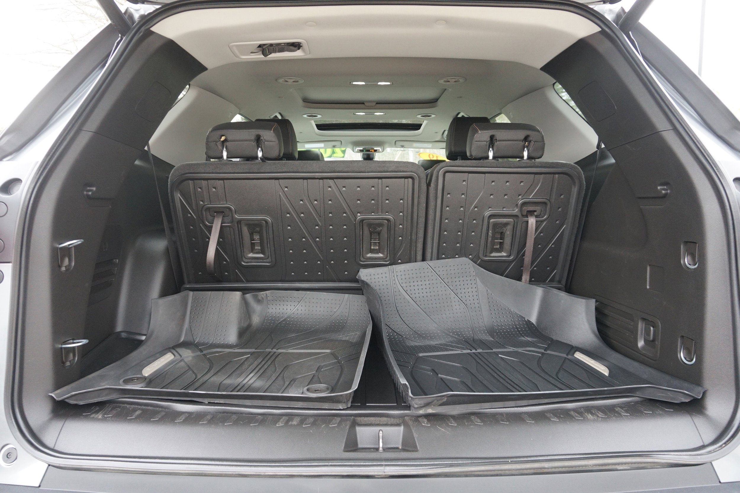 Used 2019 Chevrolet Traverse LT w/ LT Premium Package AWD/4WD image 10